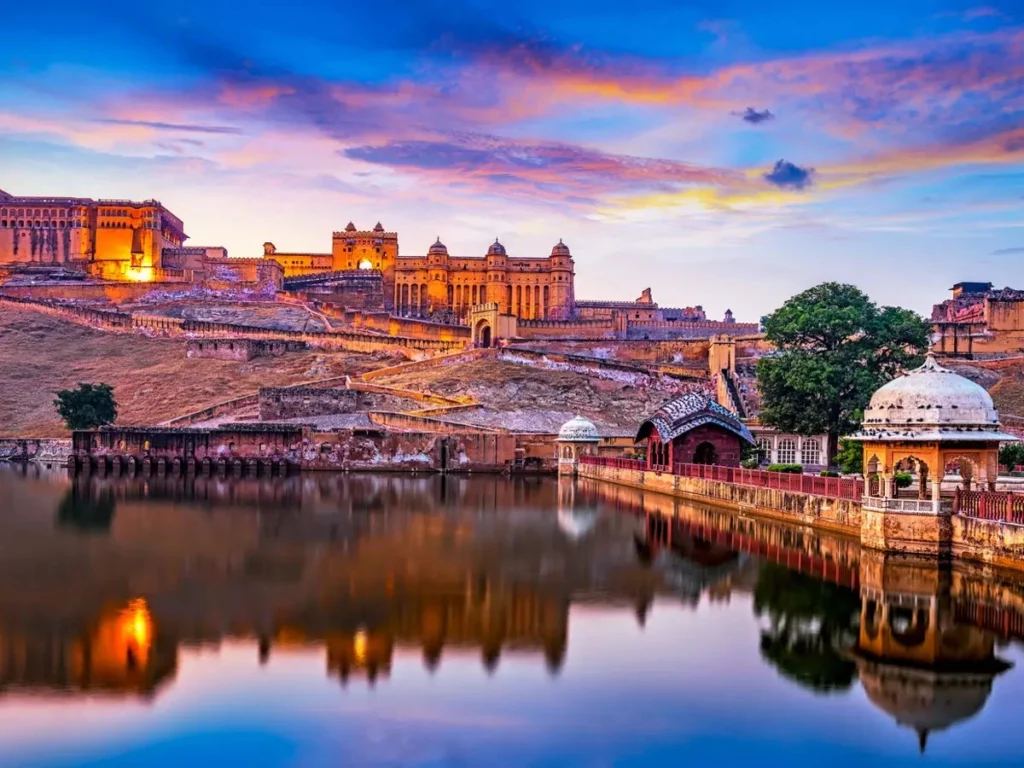 Jaipur, with its vibrant colours, magnificent forts, and bustling markets, offers a unique blend of tradition and modernity